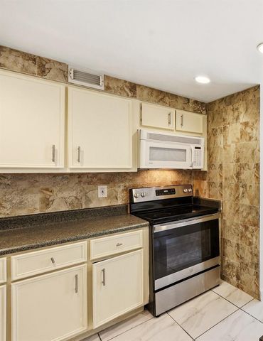401 Golden Isles Drive 602, Hallandale Beach, FL 33009