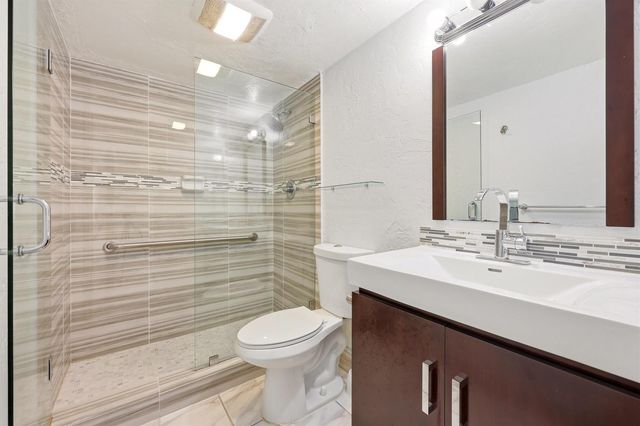 401 Golden Isles Drive 602, Hallandale Beach, FL 33009