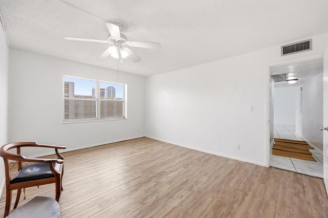 401 Golden Isles Drive 602, Hallandale Beach, FL 33009