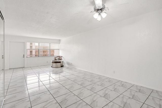 401 Golden Isles Drive 602, Hallandale Beach, FL 33009