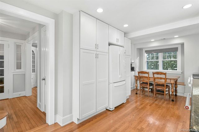 551 Wolfs Lane, Pelham, NY 10803