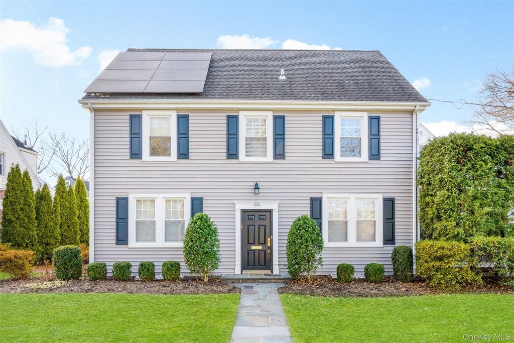 551 Wolfs Lane, Pelham, NY 10803