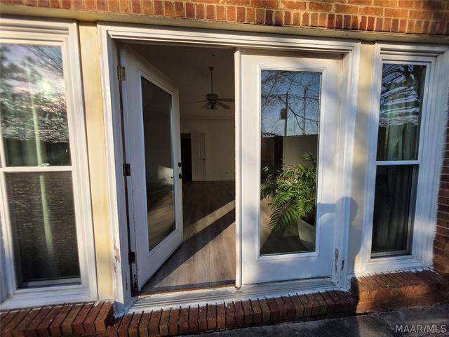 1524 Charleton Drive, Montgomery, AL 36106