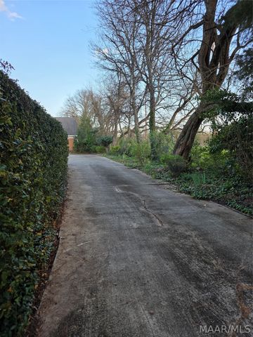 1524 Charleton Drive, Montgomery, AL 36106