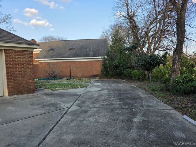 1524 Charleton Drive, Montgomery, AL 36106