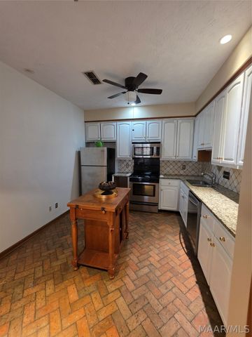 1524 Charleton Drive, Montgomery, AL 36106