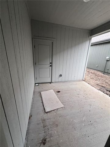 1600 Cottonwood Creek Avenue 2, Kearney, MO 64060