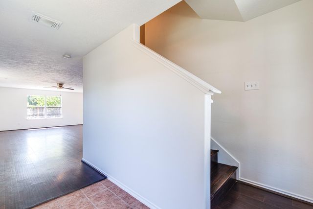 7215 Autumn Day Court, Magnolia, TX 77354