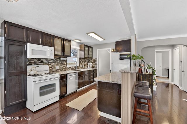 4347 S Detroit Avenue, Toledo, OH 43614