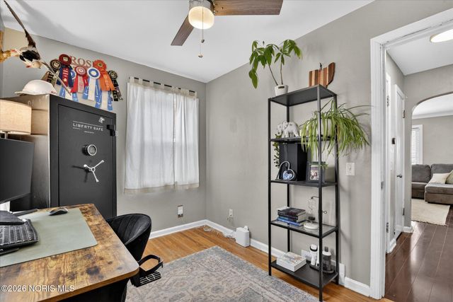 4347 S Detroit Avenue, Toledo, OH 43614