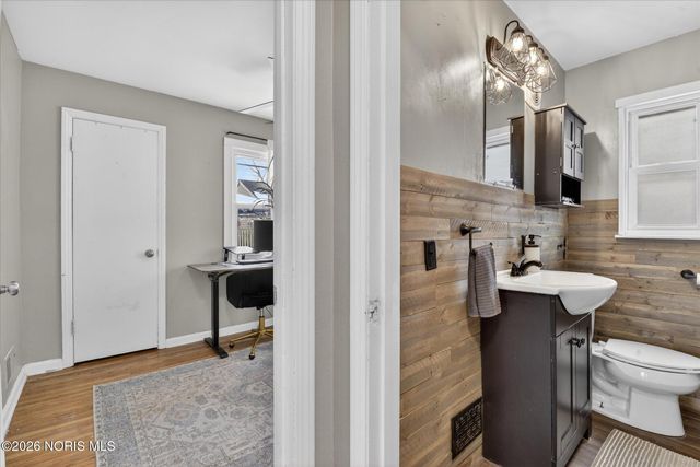 4347 S Detroit Avenue, Toledo, OH 43614