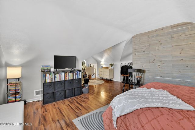 4347 S Detroit Avenue, Toledo, OH 43614