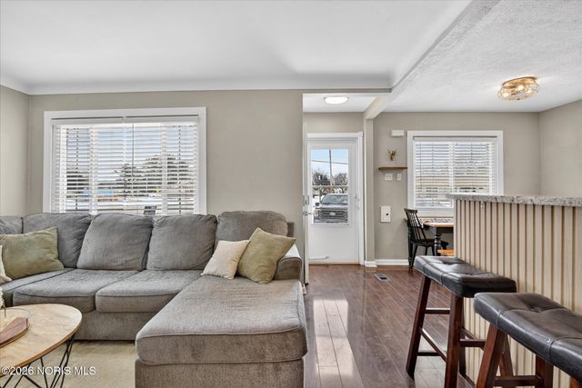 4347 S Detroit Avenue, Toledo, OH 43614