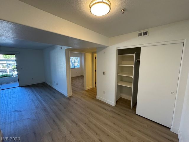 950 Seven Hills Drive 217, Henderson, NV 89052