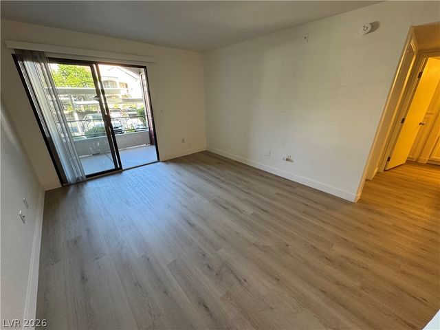 950 Seven Hills Drive 217, Henderson, NV 89052