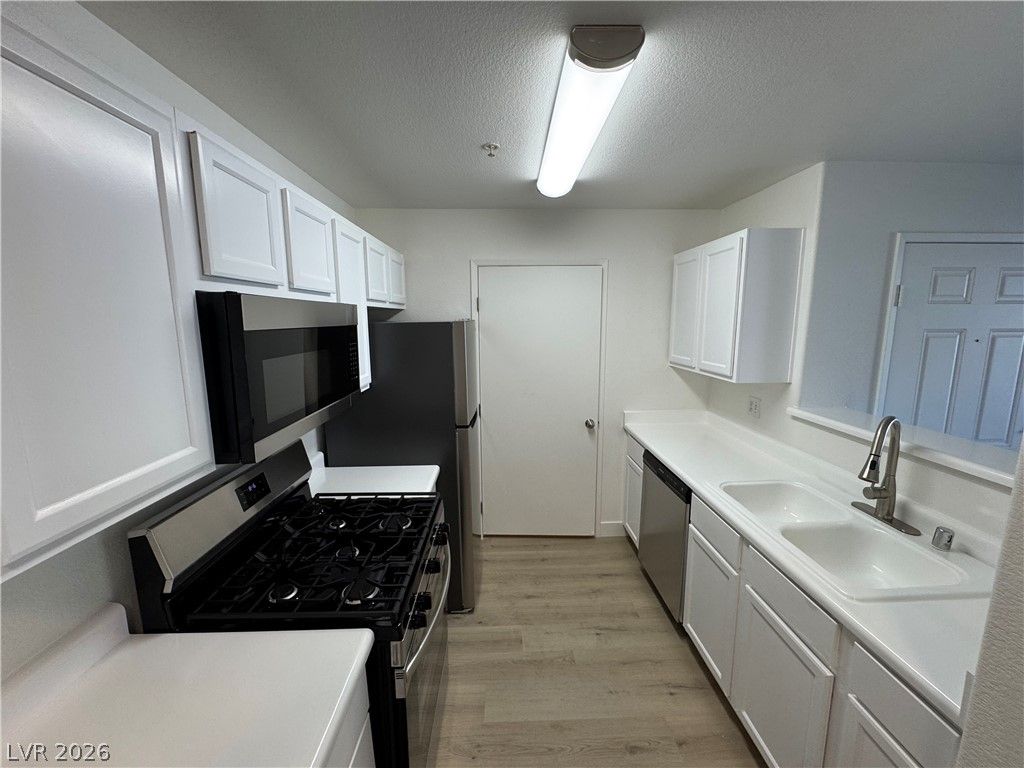 950 Seven Hills Drive 217, Henderson, NV 89052