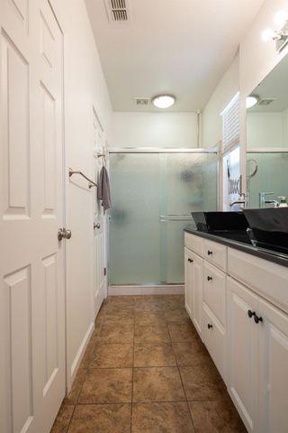 5414 Leandra Ct, Keyes, CA 95328