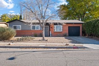 712 Shirley Street NE, Albuquerque, NM 87123