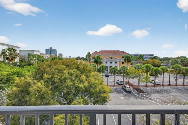 2421 NE 65th Street 415, Fort Lauderdale, FL 33308