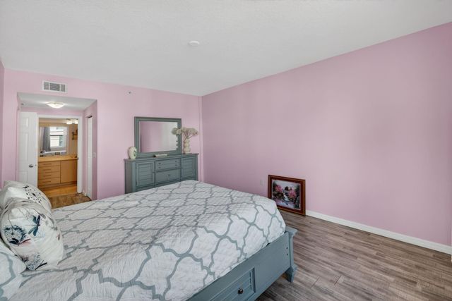 2421 NE 65th Street 415, Fort Lauderdale, FL 33308