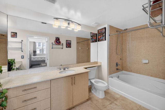 2421 NE 65th Street 415, Fort Lauderdale, FL 33308