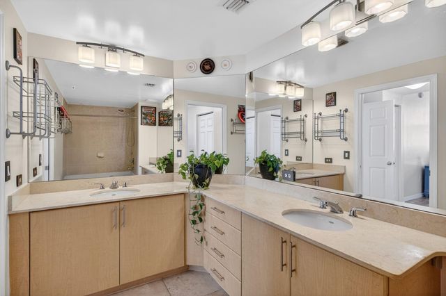 2421 NE 65th Street 415, Fort Lauderdale, FL 33308