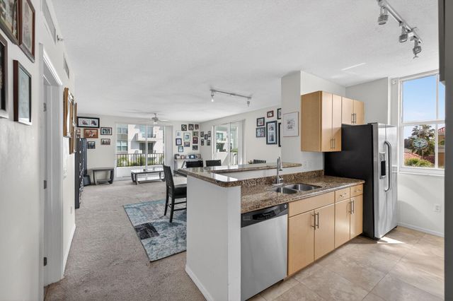 2421 NE 65th Street 415, Fort Lauderdale, FL 33308