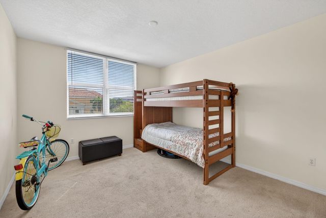 2421 NE 65th Street 415, Fort Lauderdale, FL 33308