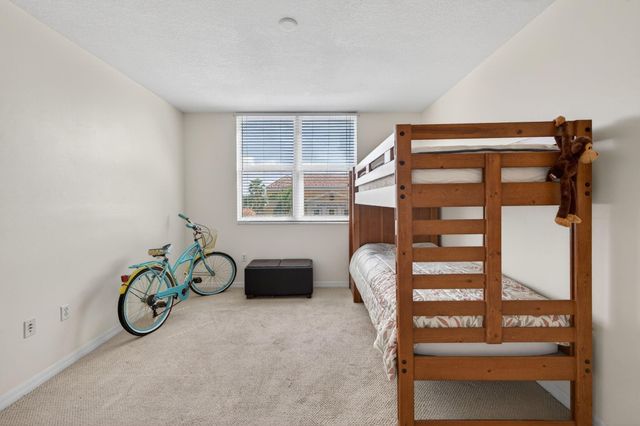 2421 NE 65th Street 415, Fort Lauderdale, FL 33308