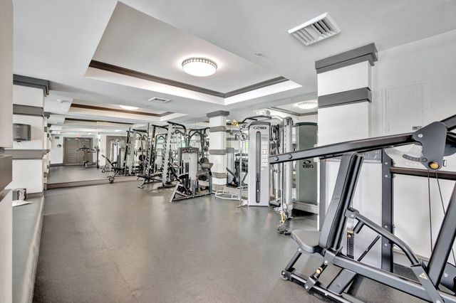 2421 NE 65th Street 415, Fort Lauderdale, FL 33308