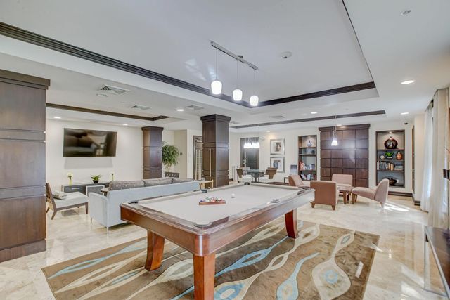 2421 NE 65th Street 415, Fort Lauderdale, FL 33308