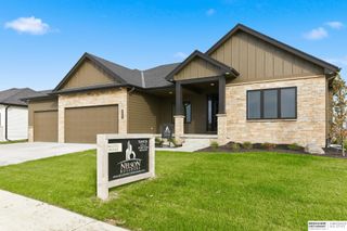 6502 S 214th Avenue, Omaha, NE 68022