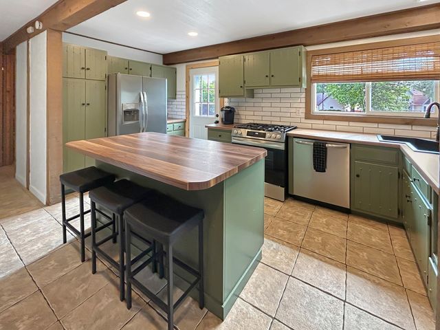 3650 Walleye Road, Morris, IL 60450