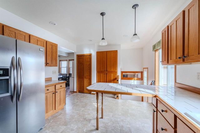 1112 DOVE STREET, Oshkosh, WI 54902