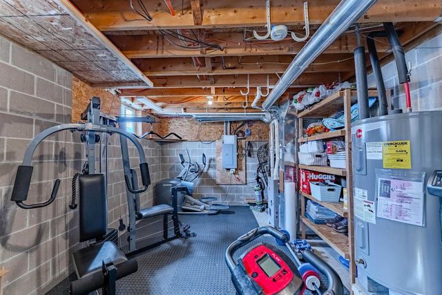 1112 DOVE STREET, Oshkosh, WI 54902