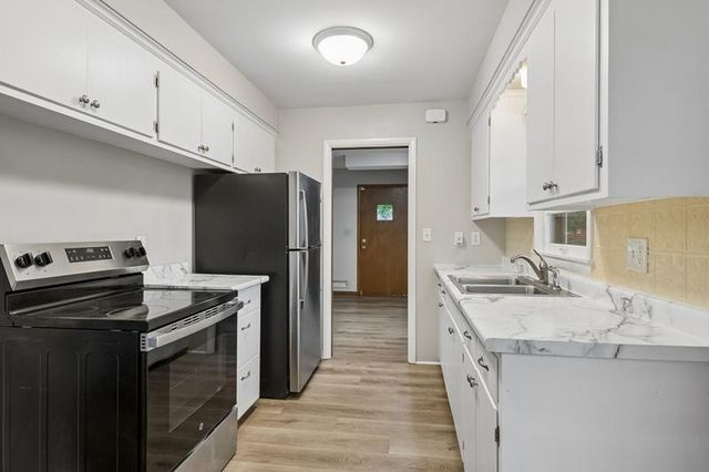 7520 Thomas Avenue S, Richfield, MN 55423