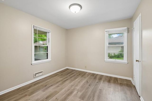 7520 Thomas Avenue S, Richfield, MN 55423