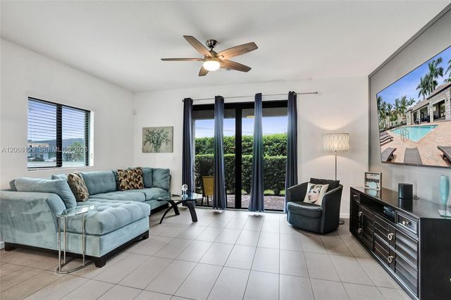 4204 N Dixie Highway 1, Oakland Park, FL 33334
