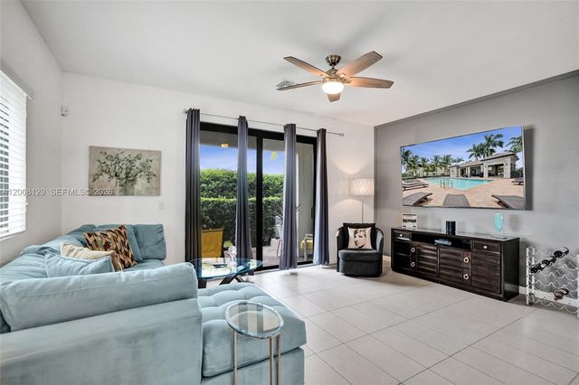 4204 N Dixie Highway 1, Oakland Park, FL 33334
