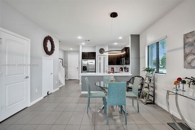 4204 N Dixie Highway 1, Oakland Park, FL 33334