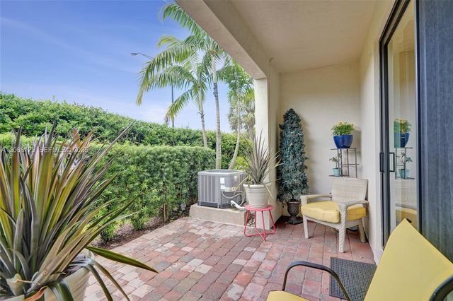 4204 N Dixie Highway 1, Oakland Park, FL 33334