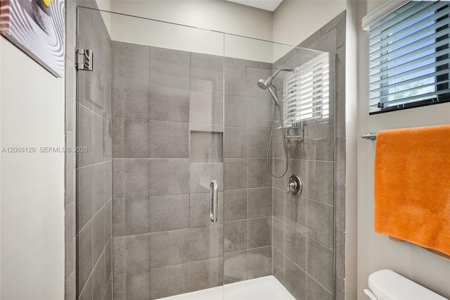 4204 N Dixie Highway 1, Oakland Park, FL 33334