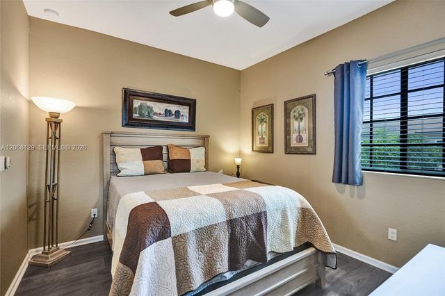 4204 N Dixie Highway 1, Oakland Park, FL 33334
