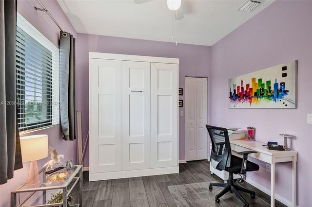 4204 N Dixie Highway 1, Oakland Park, FL 33334