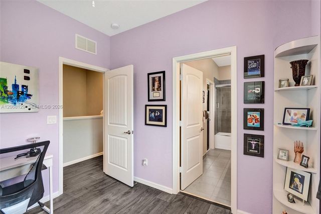 4204 N Dixie Highway 1, Oakland Park, FL 33334