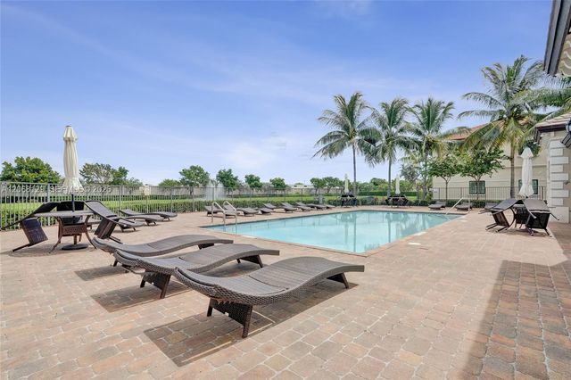 4204 N Dixie Highway 1, Oakland Park, FL 33334