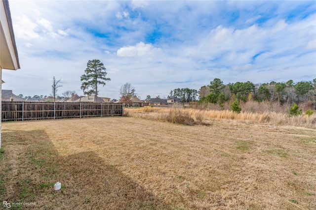 33 Turtle Creek Drive, Benton, LA 71006