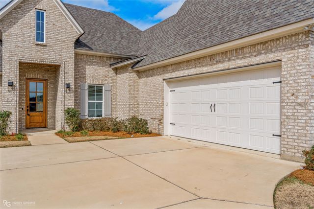 33 Turtle Creek Drive, Benton, LA 71006