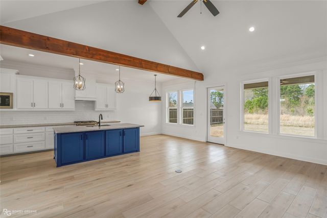 33 Turtle Creek Drive, Benton, LA 71006