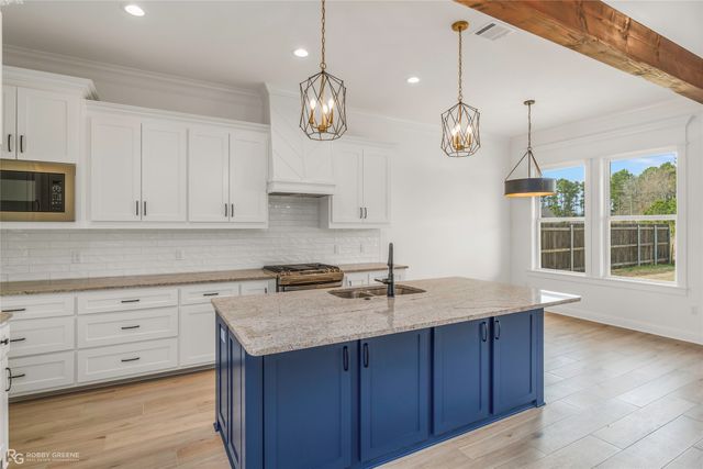 33 Turtle Creek Drive, Benton, LA 71006